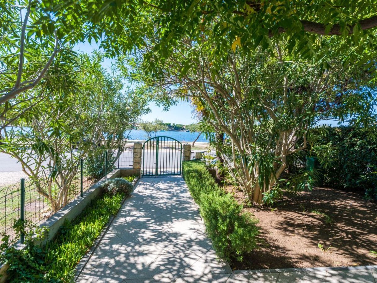 Maison Oleander à 50 m de la mer, Sukošan - Photo 5