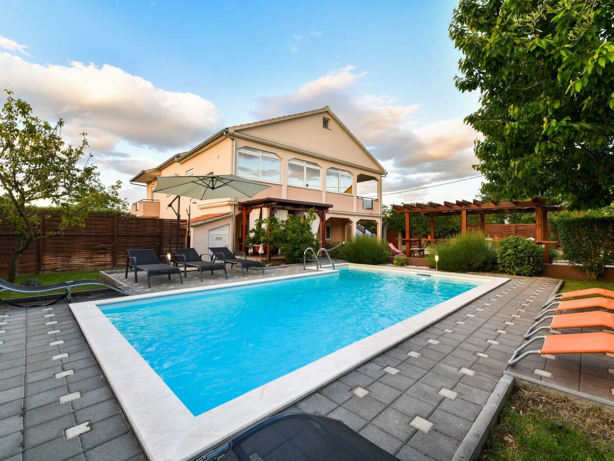 Villa 6 chambres avec piscine privée à Donje Rastane - Photo 2