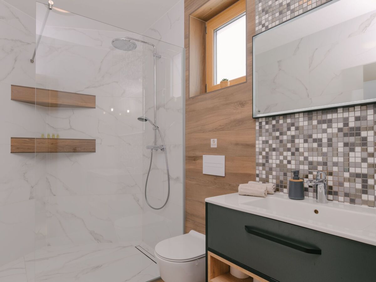 A'more Preko : maison neuve avec piscine chauffée - Photo 12