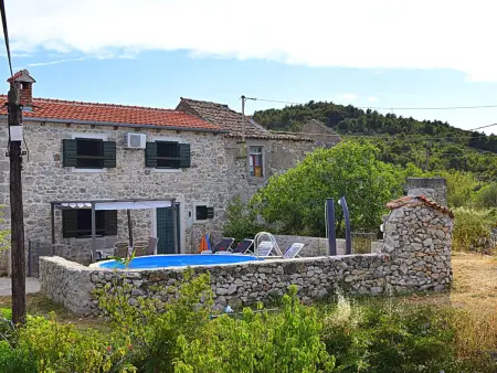 Maison pierre rénovée avec piscine privée, île de Pašman