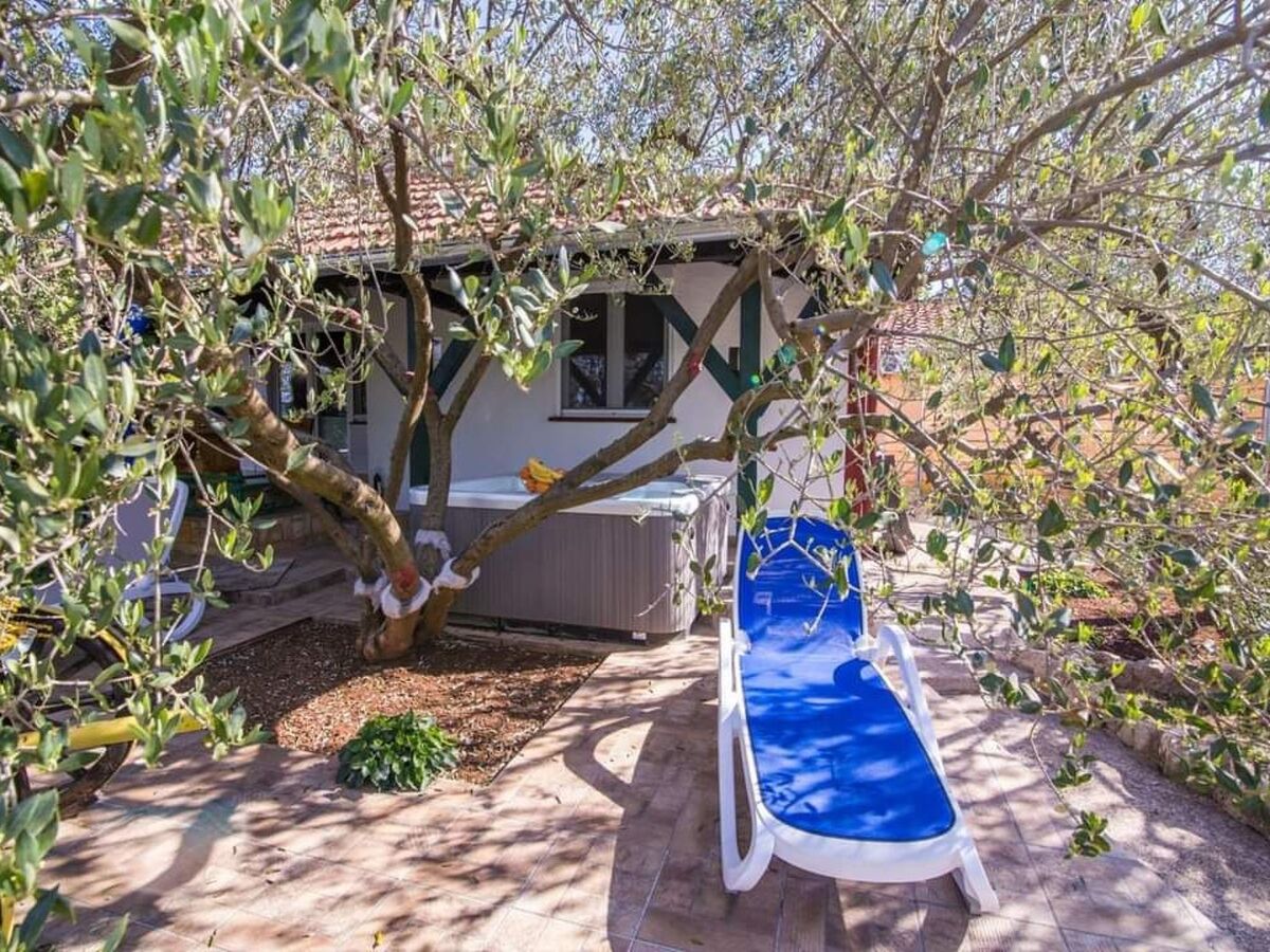 Maison avec jacuzzi et piscine à Biograd na Moru - Photo 13