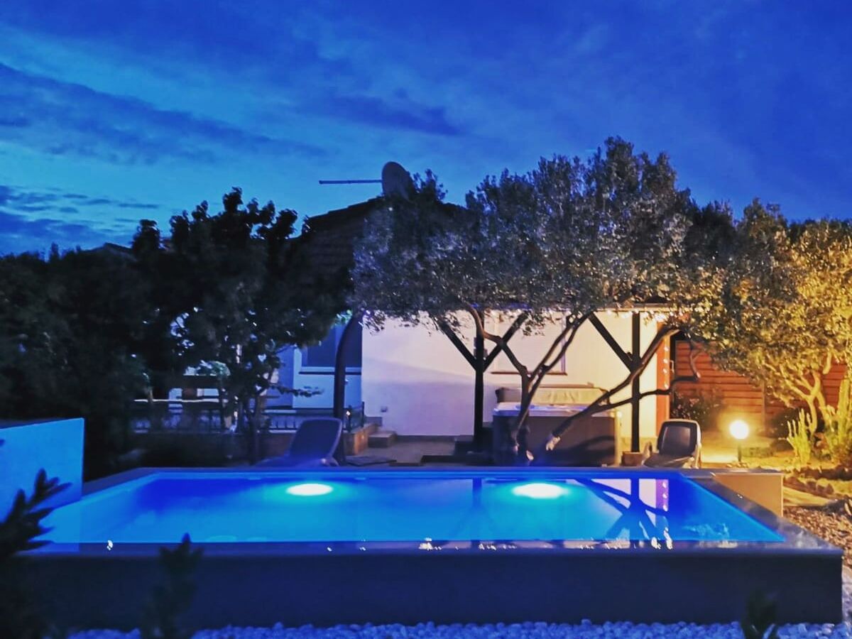 Maison avec jacuzzi et piscine à Biograd na Moru - Photo 24