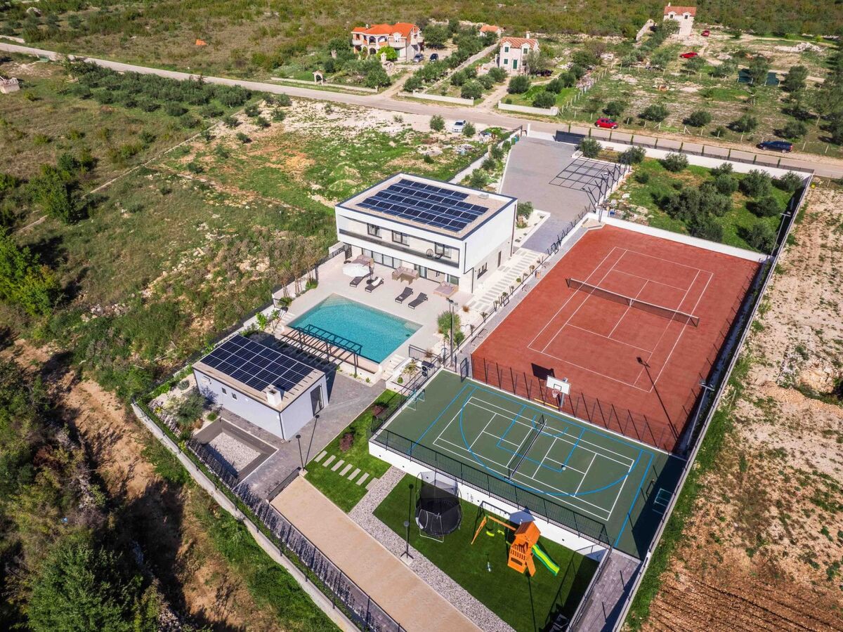 Villa Freiheit : maison 5 chambres avec piscine et courts de tennis - Photo 3