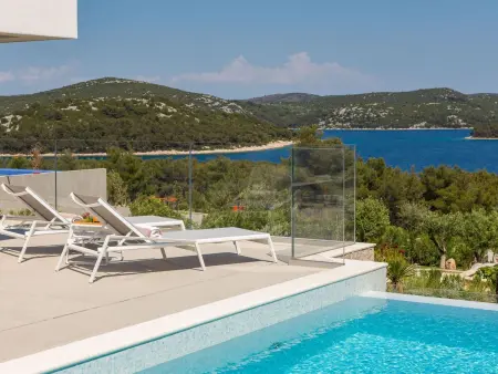 Villa Konstanca - Maison 9 pers., piscine chauffée, Murter : photo 2