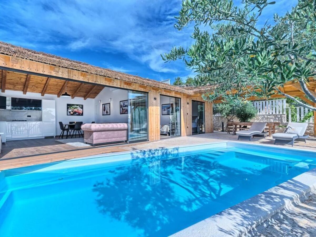 Villa Filip sur Murter : maison 8 pers. avec piscine - Photo 2