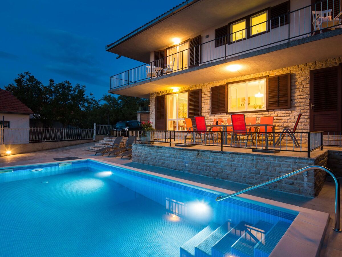 Villa Amalia - Maison 10 pers. avec piscine chauffée à Murter - Photo 3