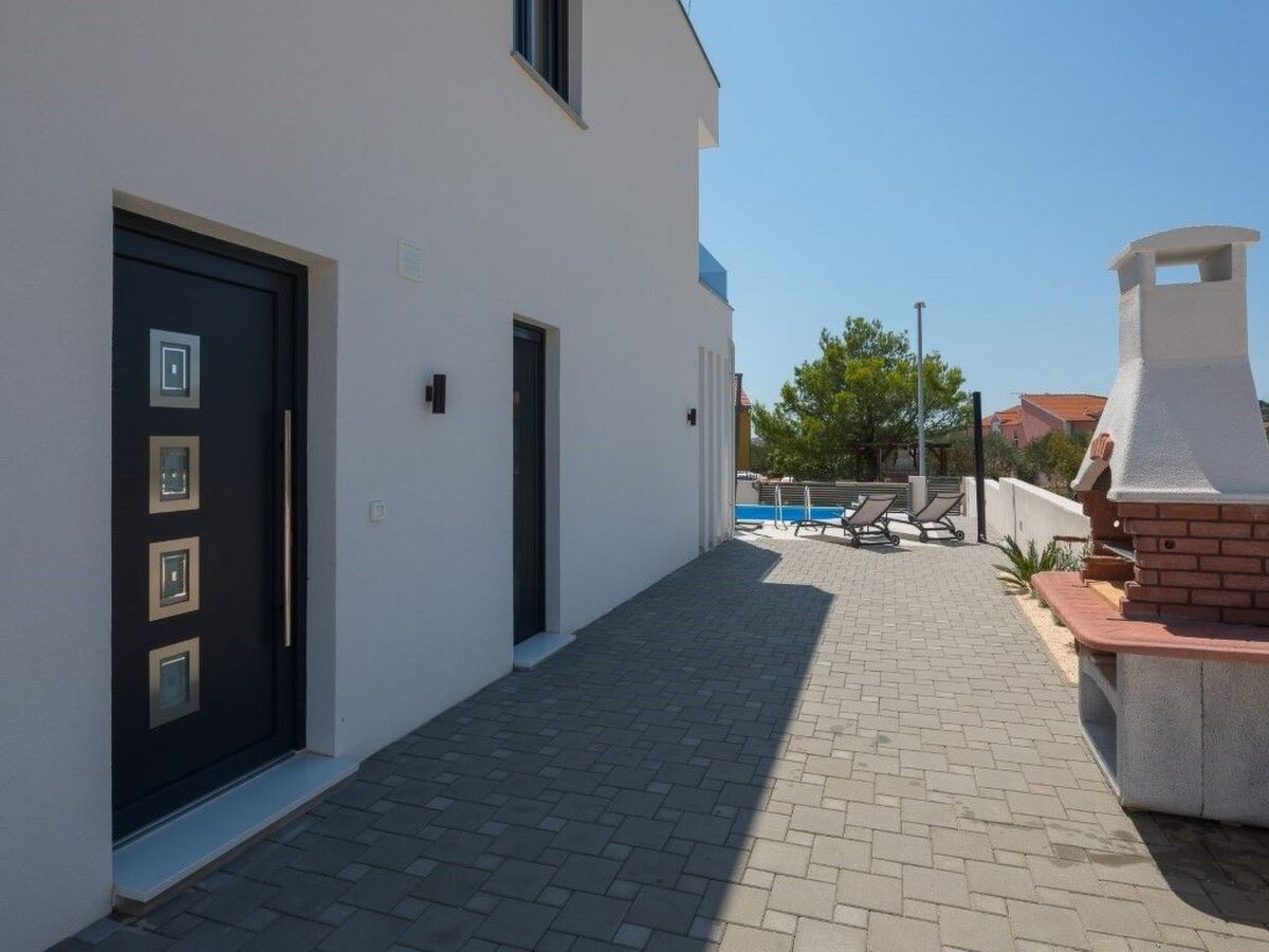 Villa Nadija à Vodice : piscine chauffée, 1 km de la plage - Photo 13