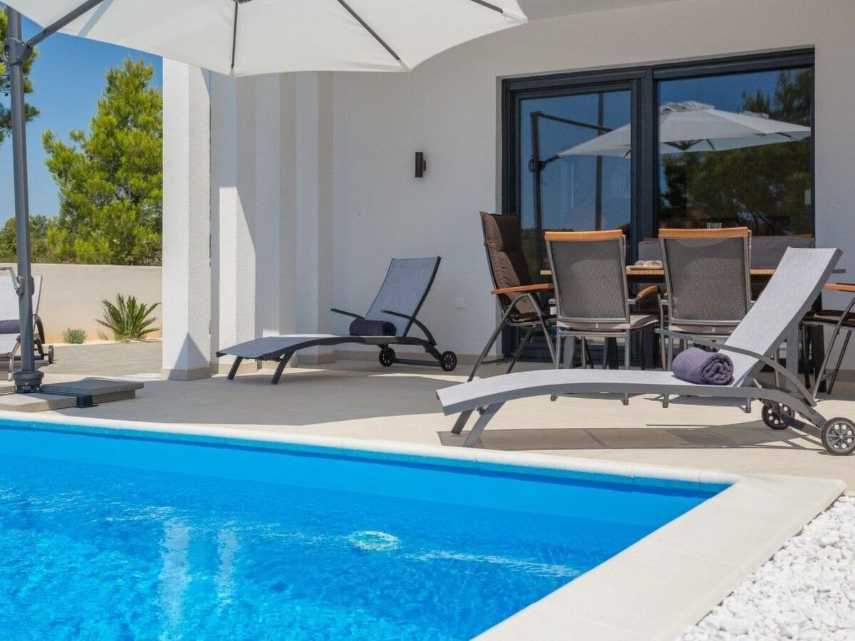 Villa Nadija à Vodice : piscine chauffée, 1 km de la plage - Photo 16