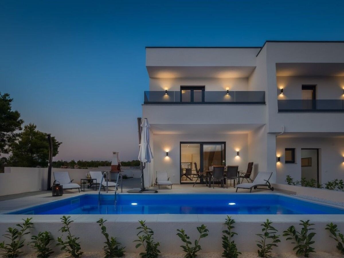 Villa Nadija à Vodice : piscine chauffée, 1 km de la plage - Photo 41