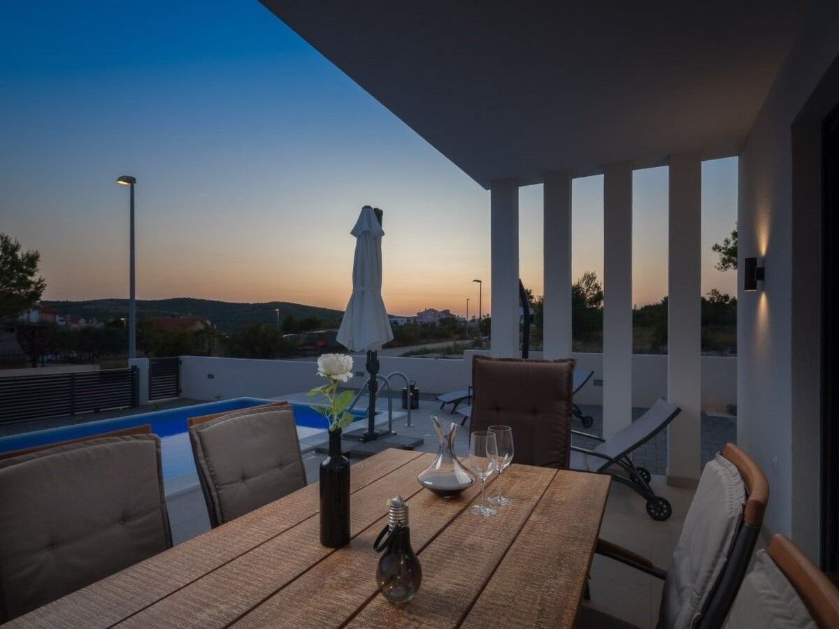Villa Nadija à Vodice : piscine chauffée, 1 km de la plage - Photo 42