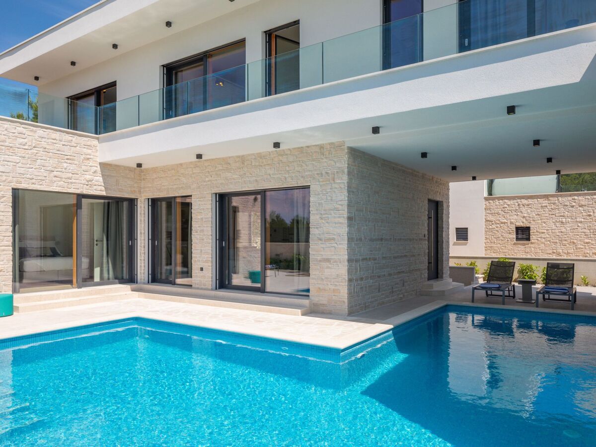 Villa Luka à Srima : maison 10 pers., piscine chauffée - Photo 3