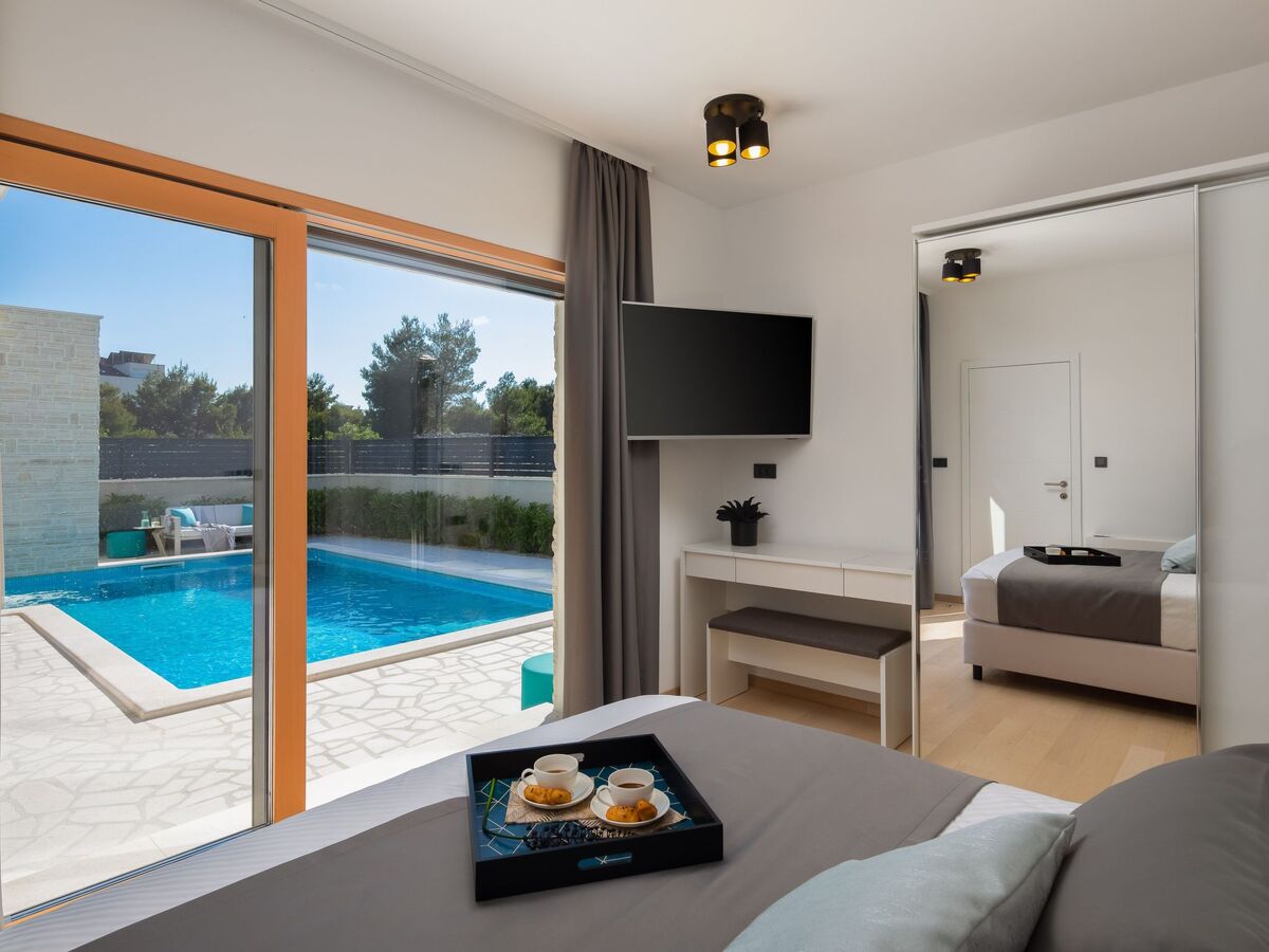 Villa Luka à Srima : maison 10 pers., piscine chauffée - Photo 14