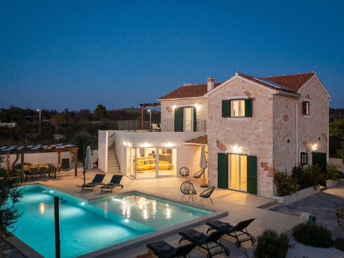 Villa Vallis, maison 8 pers. avec jacuzzi à Zaton - Photo 2