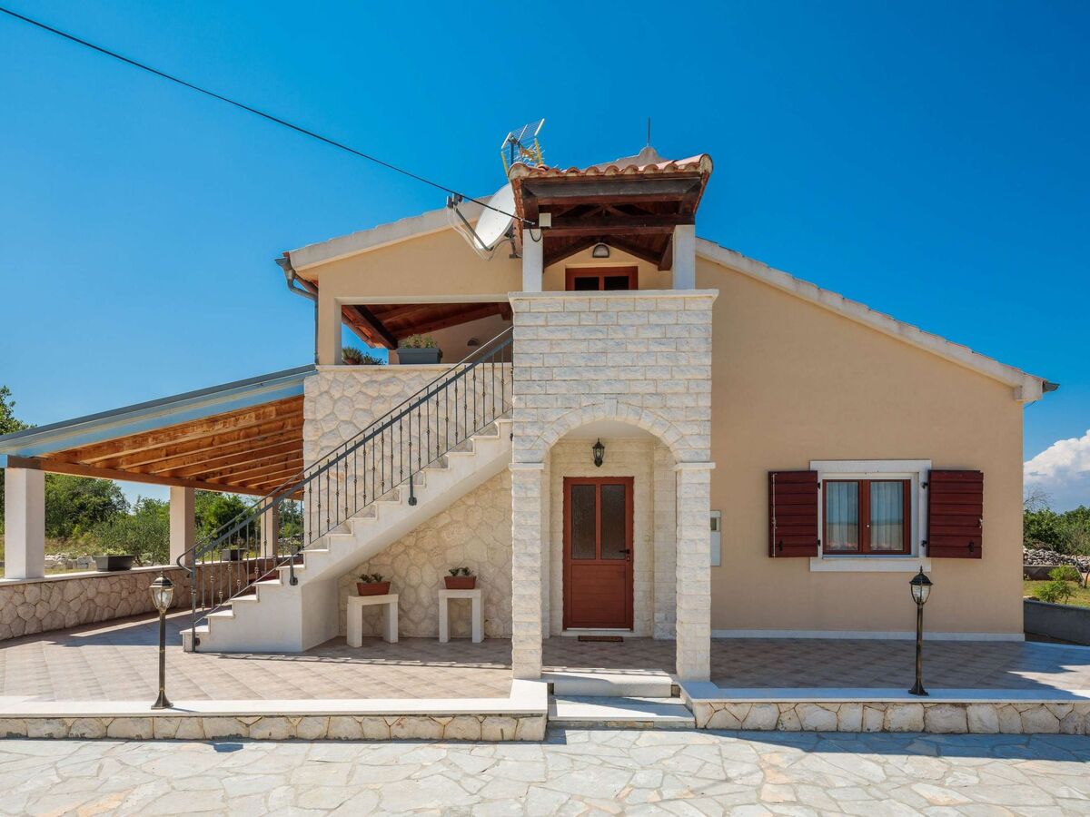 Villa Dalmata à Skradin : piscine privée près du Parc Krka - Photo 9