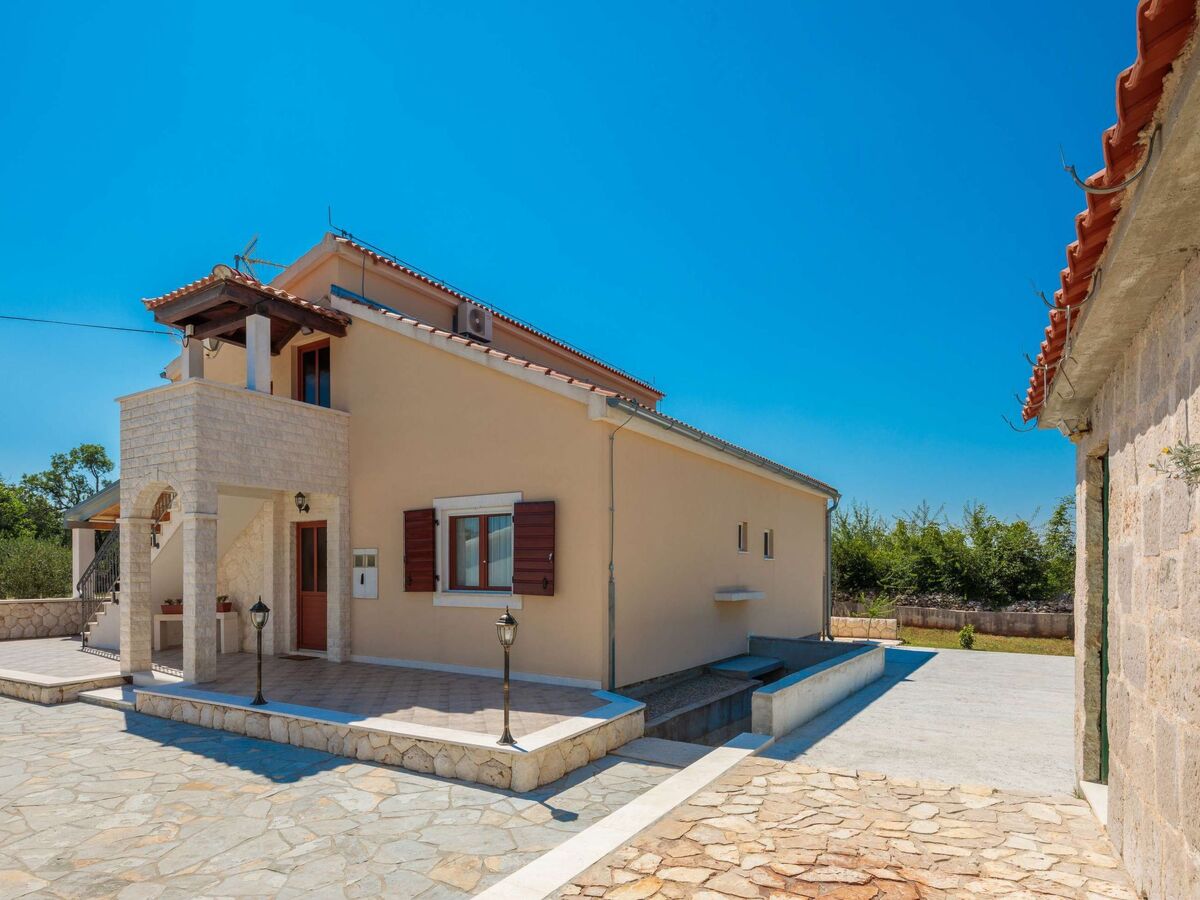 Villa Dalmata à Skradin : piscine privée près du Parc Krka - Photo 11