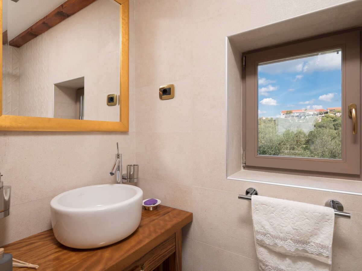 Villa Ivan à Skradin : maison avec piscine privée - Photo 15