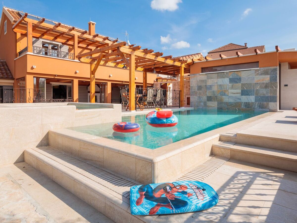 Villa Ivan à Skradin : maison avec piscine privée - Photo 18