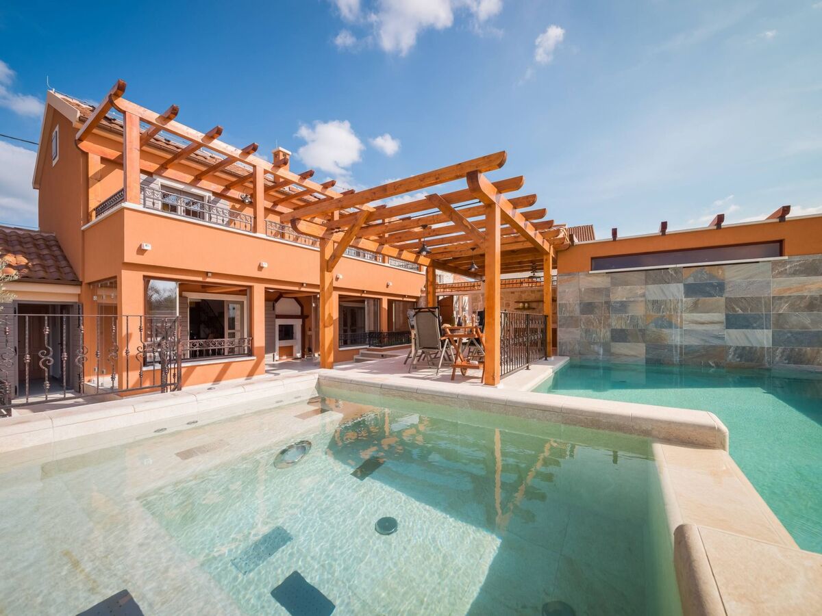 Villa Ivan à Skradin : maison avec piscine privée - Photo 23