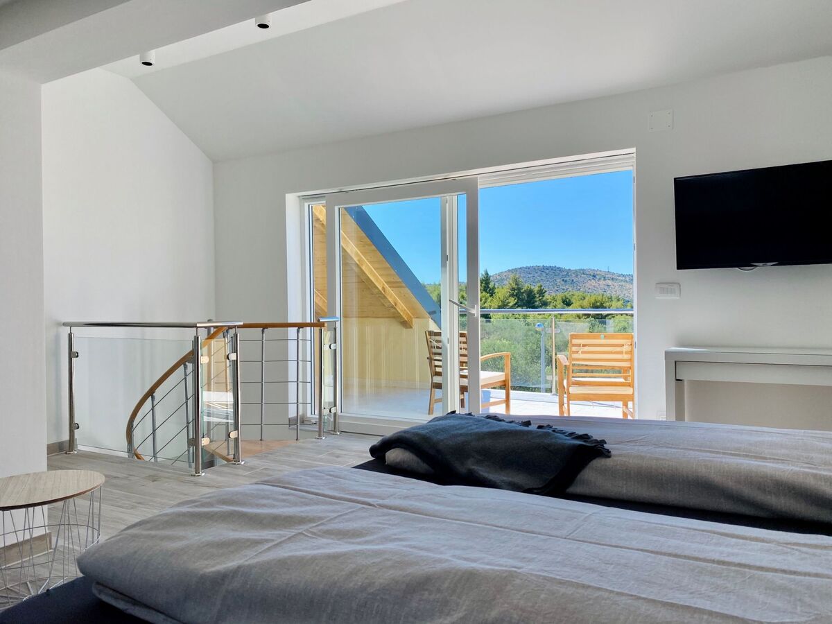 Maison 6 chambres avec piscine privée à Bilice - Photo 9