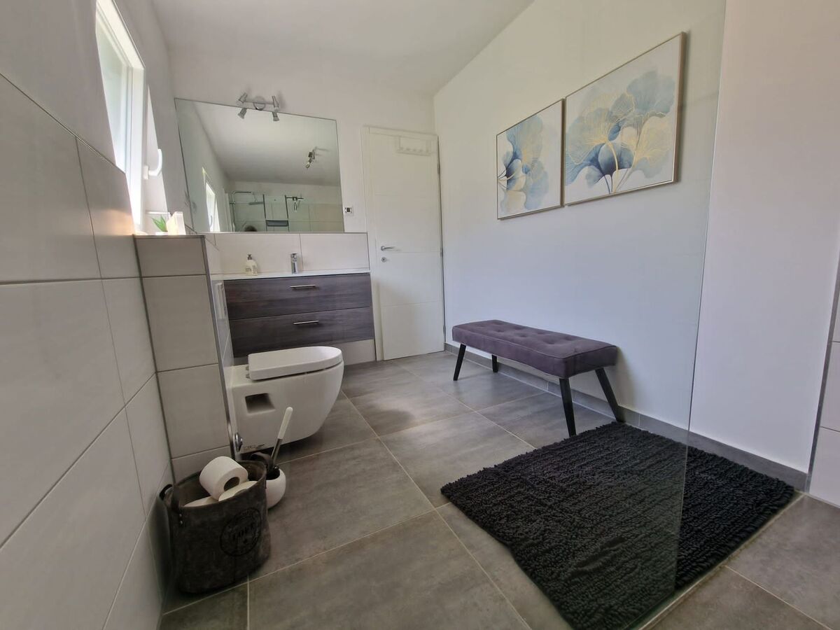 Maison 6 chambres avec piscine privée à Bilice - Photo 14