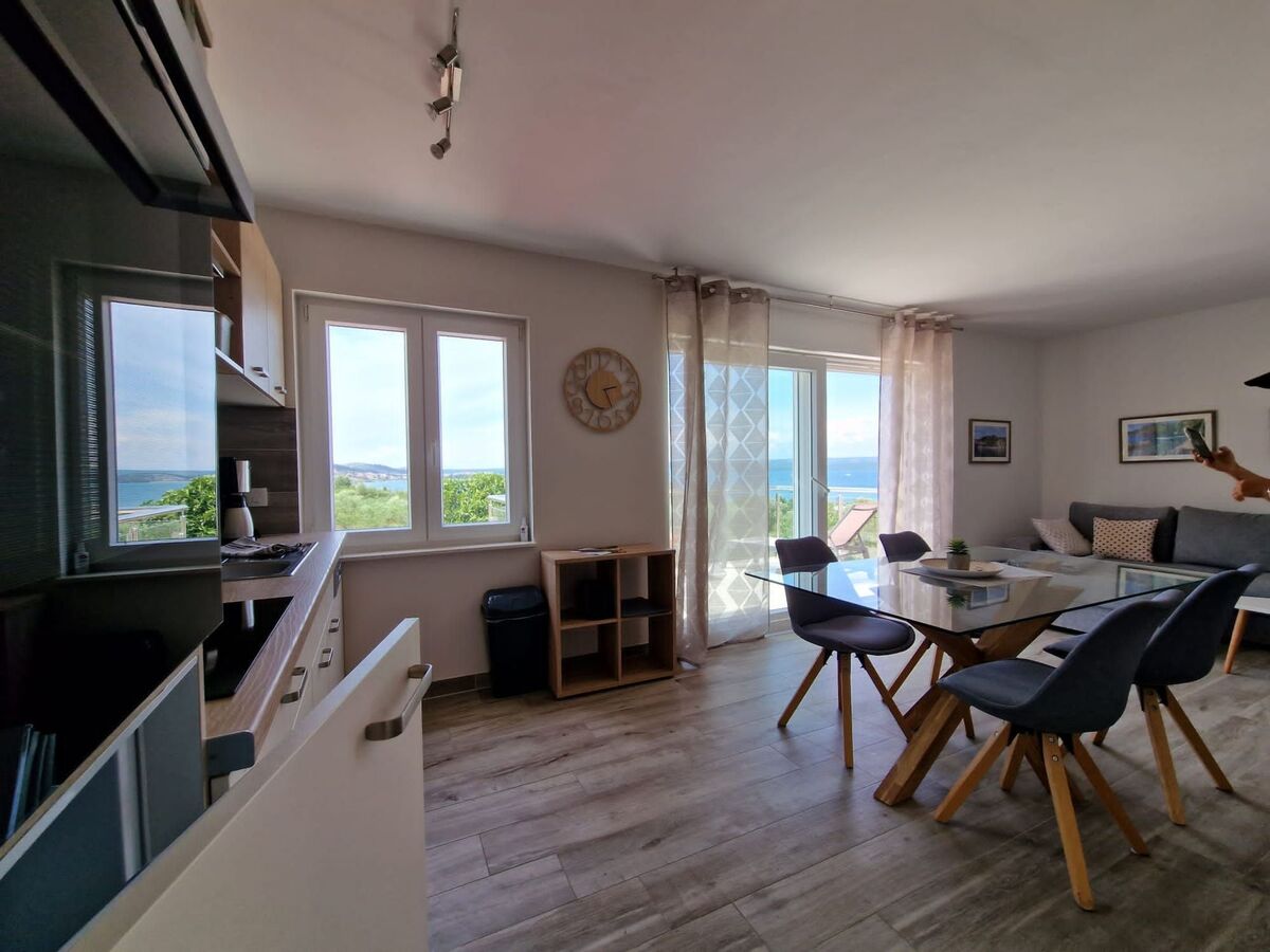Maison 6 chambres avec piscine privée à Bilice - Photo 18