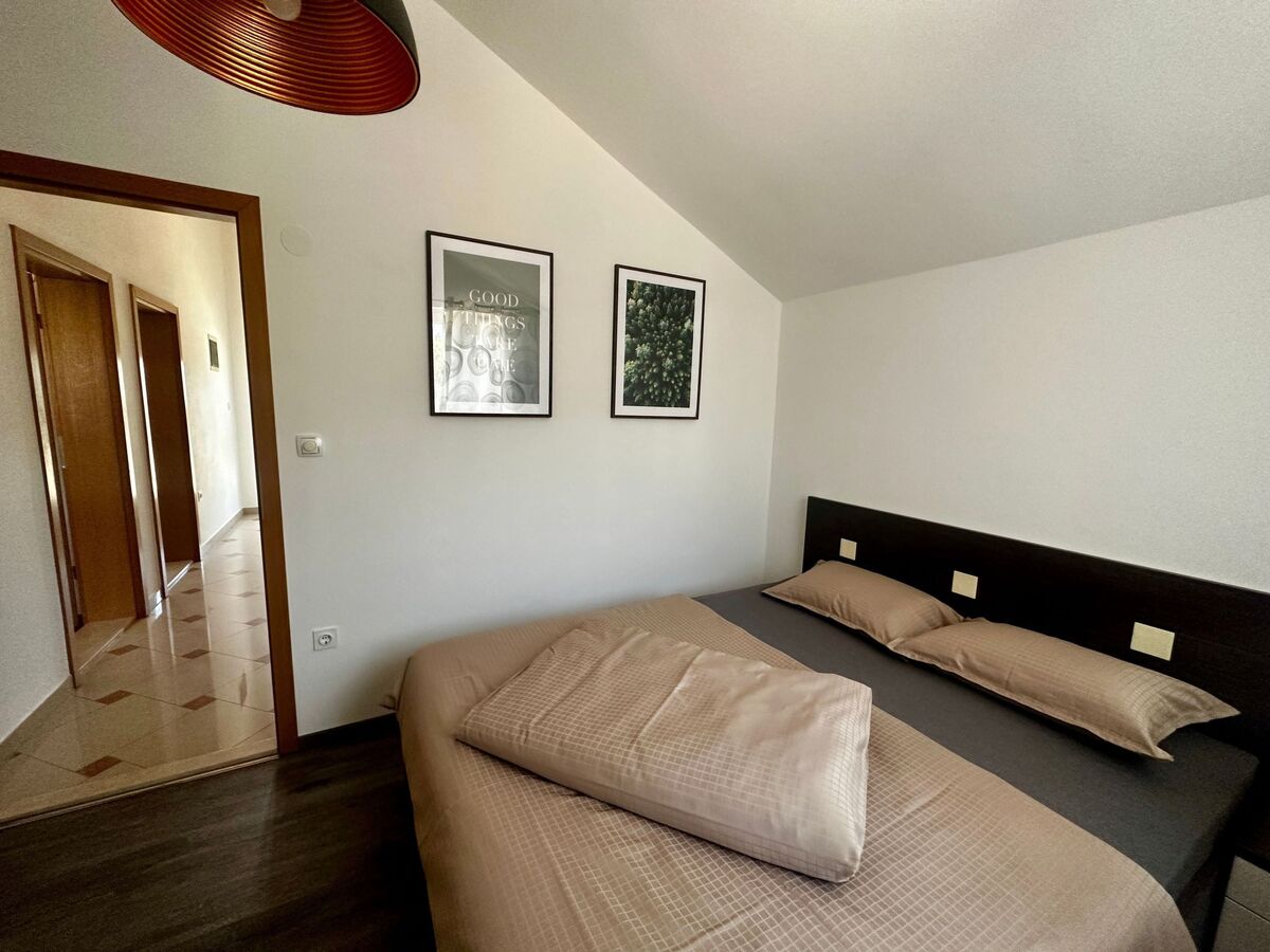 Maison 6 chambres avec piscine privée à Bilice - Photo 8