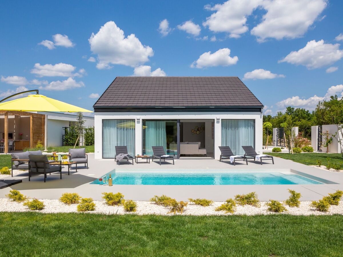 Villa Bandelli avec spa et piscine chauffée à Oklaj - Photo 14