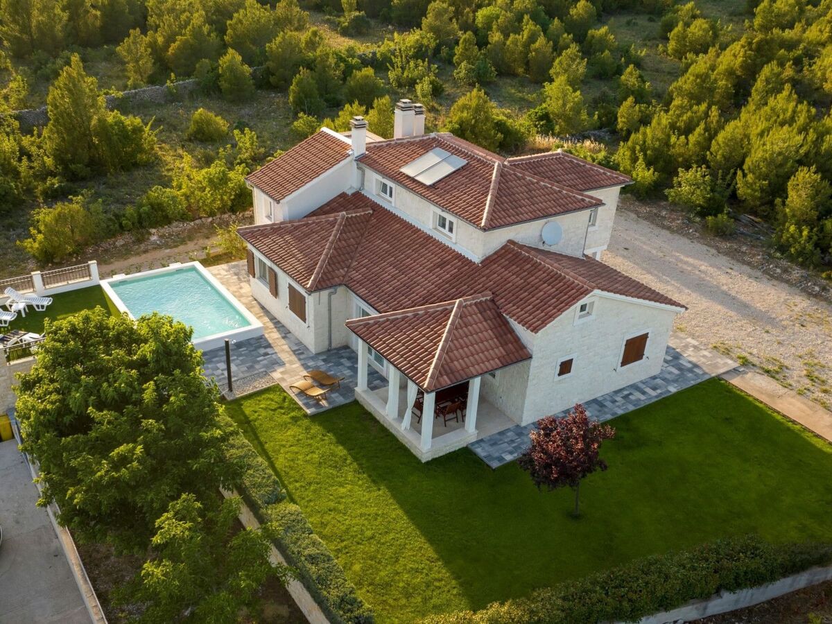 Villa Whitestone, maison 7 personnes avec piscine chauffée - Photo 1