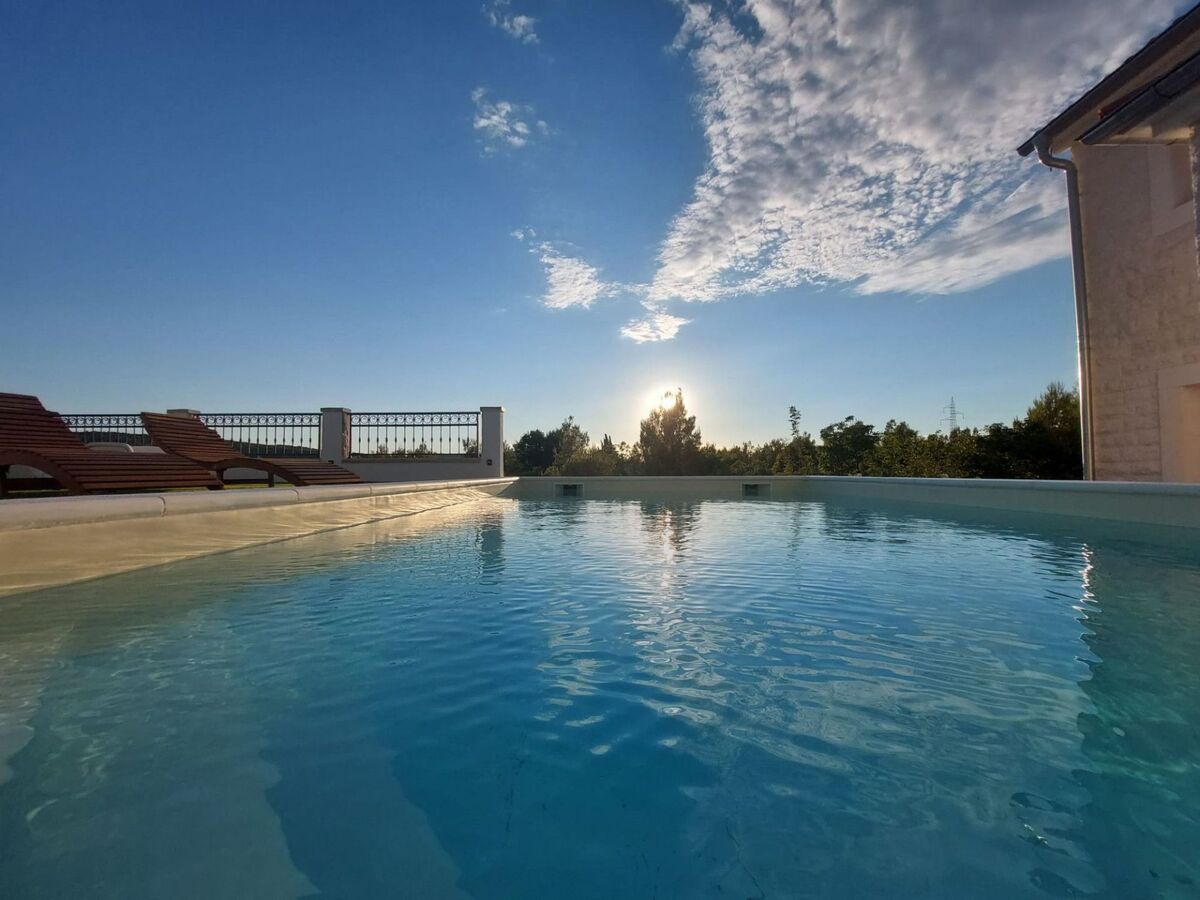 Villa Whitestone, maison 7 personnes avec piscine chauffée - Photo 8