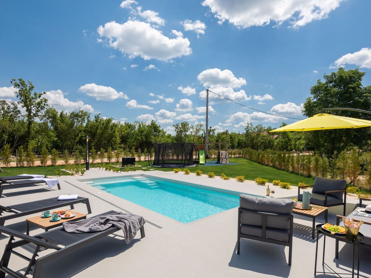 Villa Le in Oklaj – Maison avec piscine chauffée - Photo 4