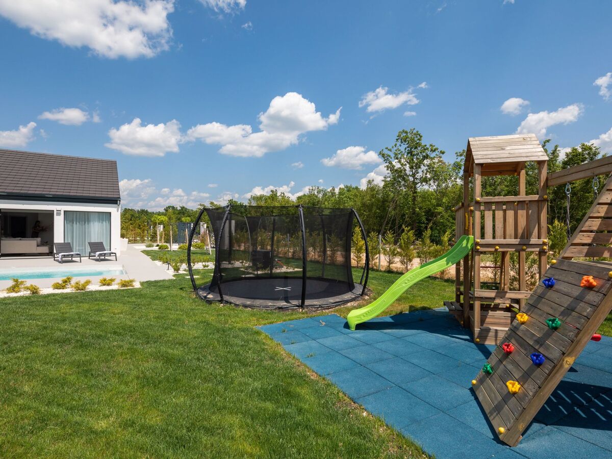 Villa Le in Oklaj – Maison avec piscine chauffée - Photo 6