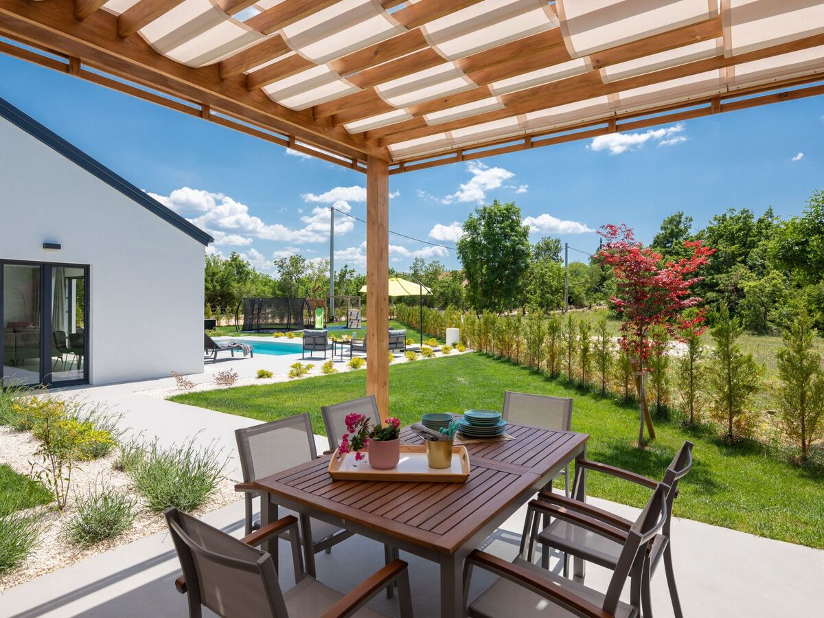Villa Le in Oklaj – Maison avec piscine chauffée - Photo 10