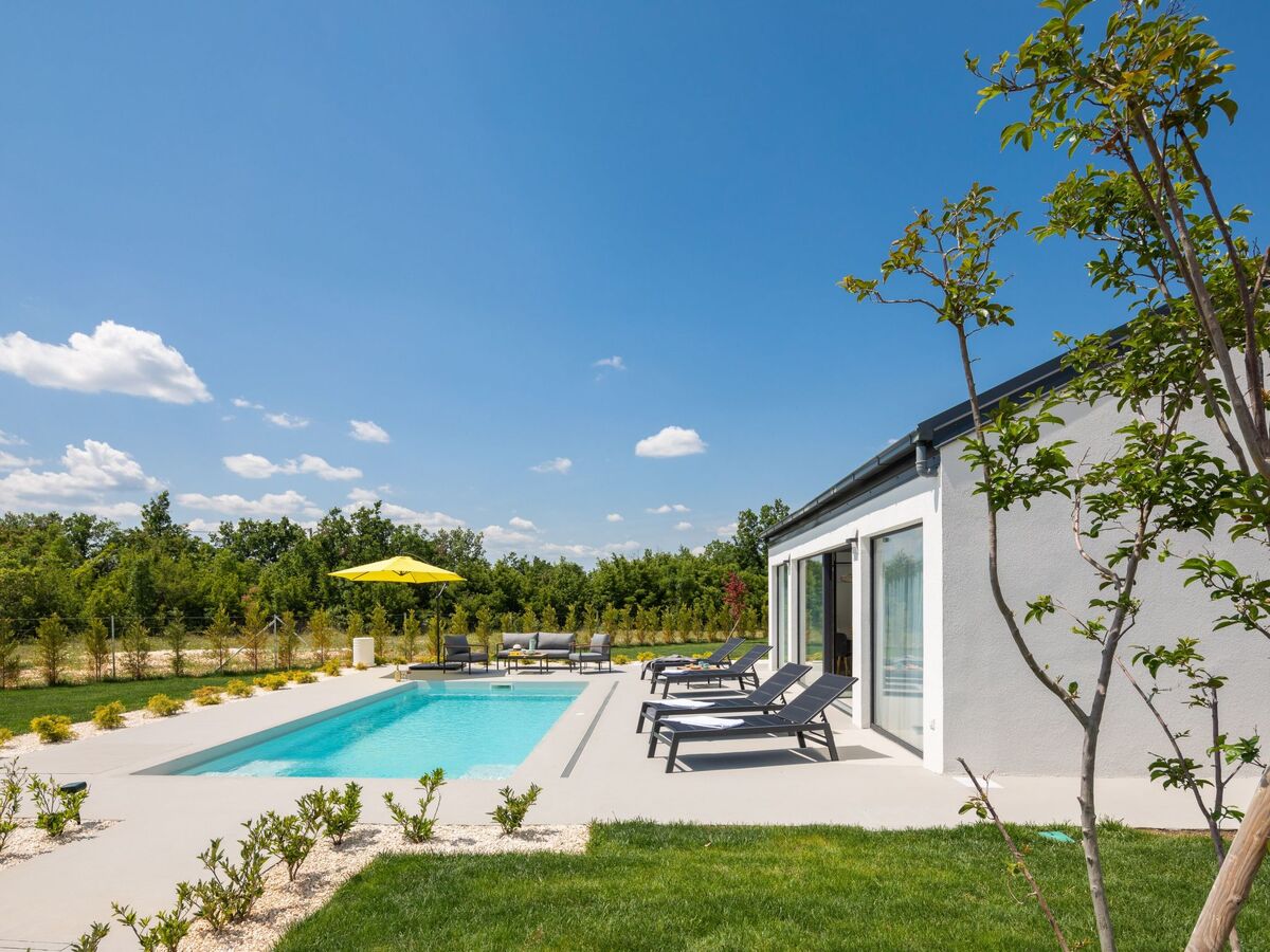 Villa Le in Oklaj – Maison avec piscine chauffée - Photo 16