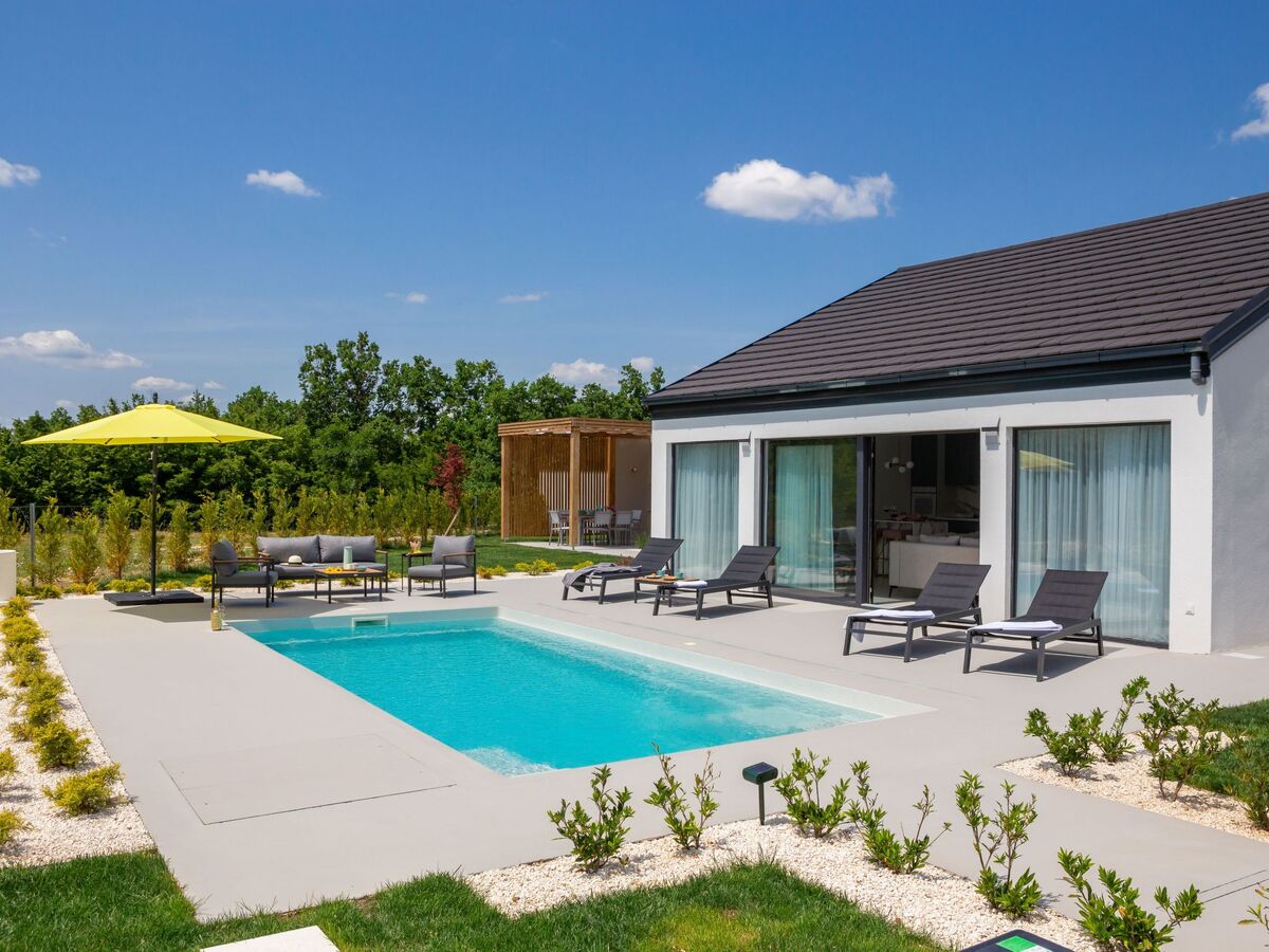 Villa Le in Oklaj – Maison avec piscine chauffée - Photo 24