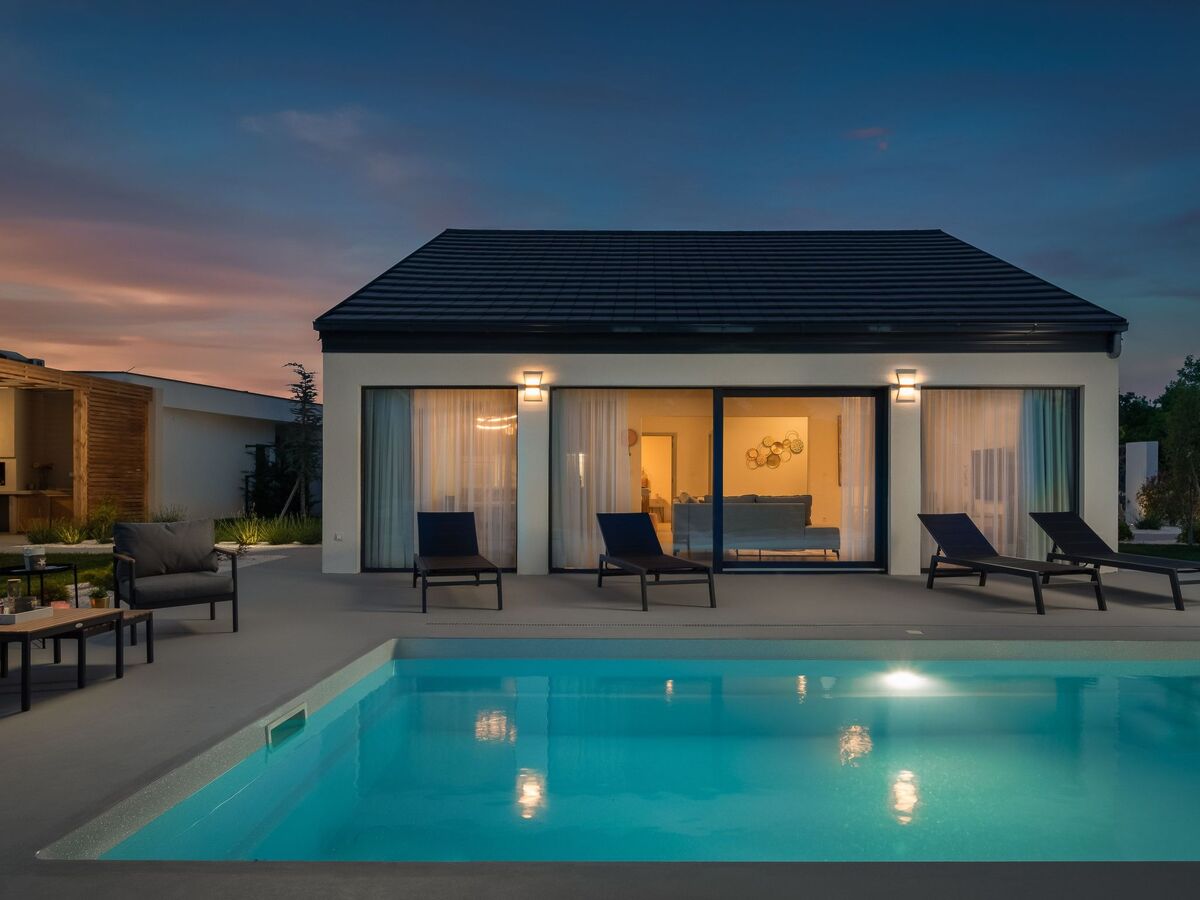 Villa Le in Oklaj – Maison avec piscine chauffée - Photo 52