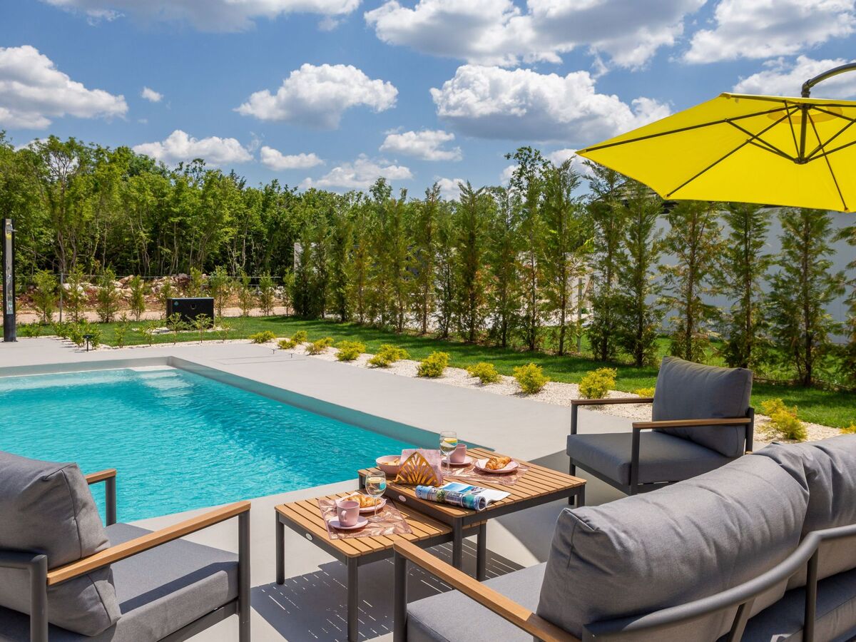 Villa Lu in Oklaj, maison avec piscine chauffée - Photo 5