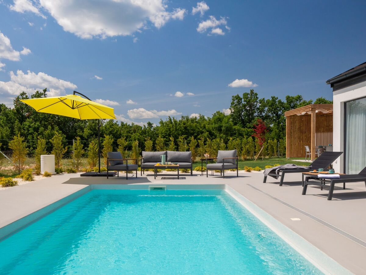 Villa Lu in Oklaj, maison avec piscine chauffée - Photo 7