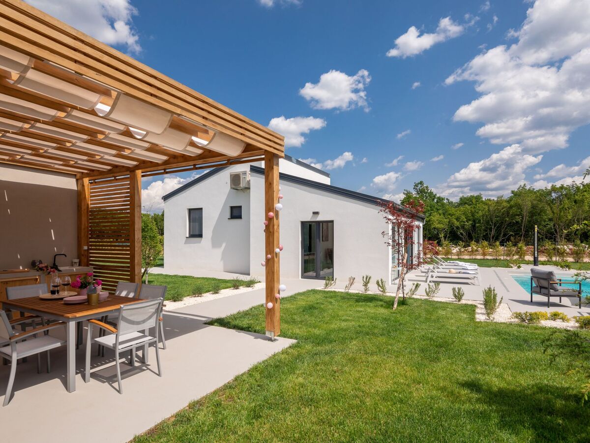 Villa Lu in Oklaj, maison avec piscine chauffée - Photo 18