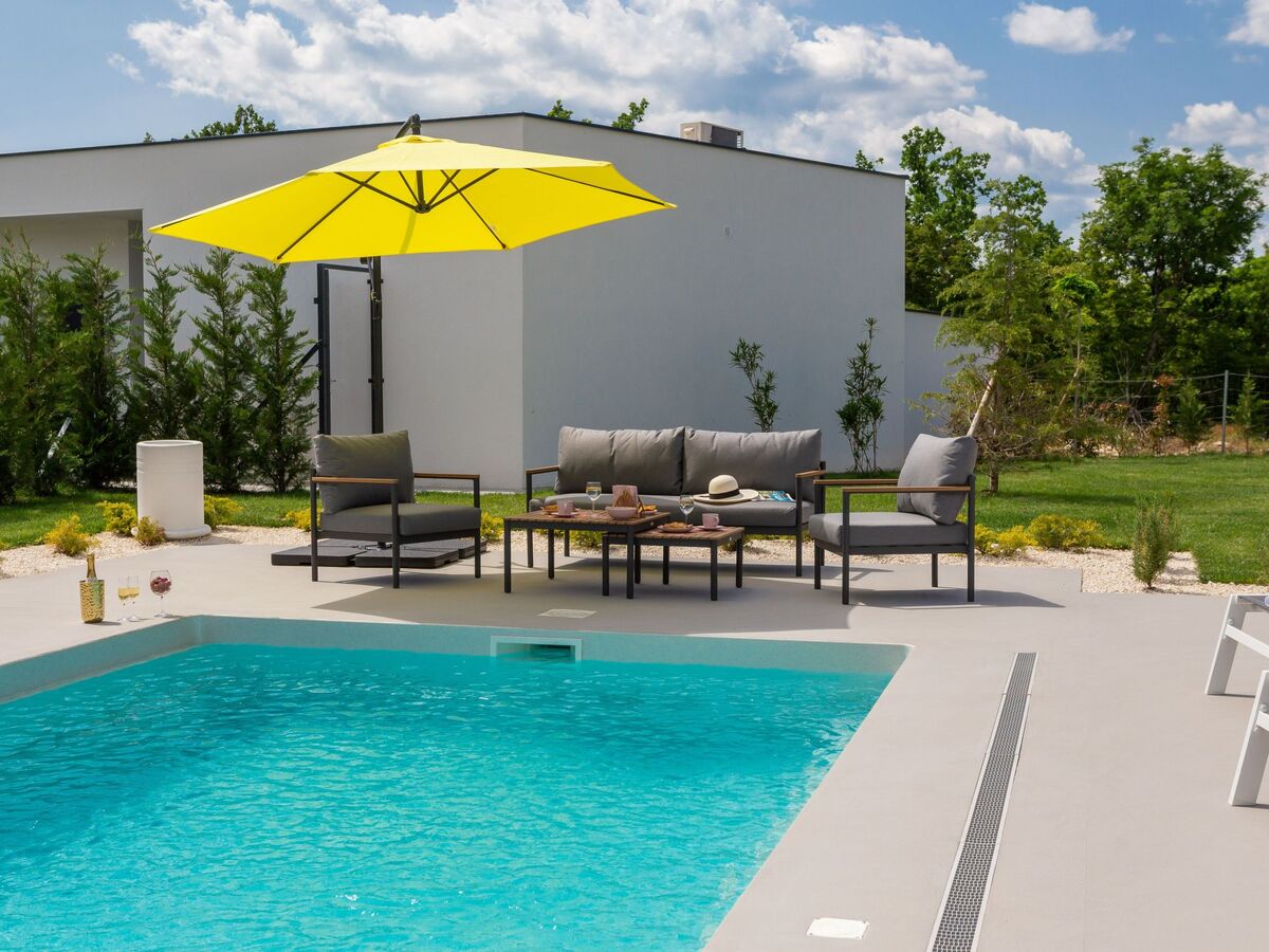 Villa Lu in Oklaj, maison avec piscine chauffée - Photo 22
