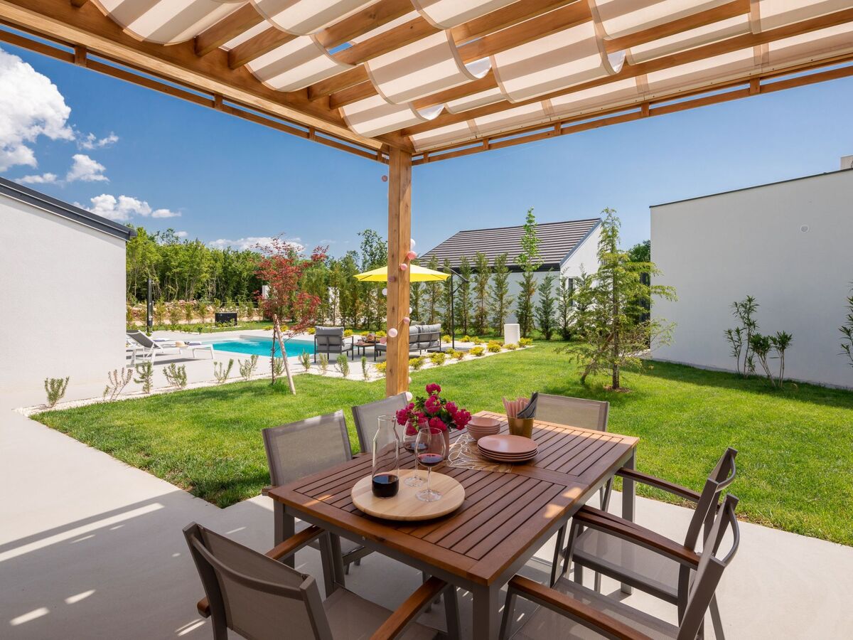 Villa Lu in Oklaj, maison avec piscine chauffée - Photo 24