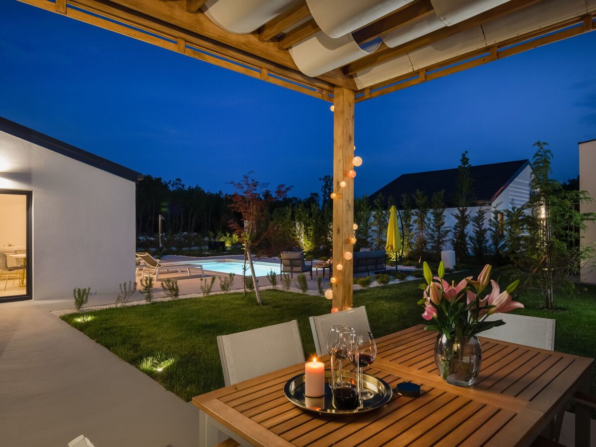 Villa Lu in Oklaj, maison avec piscine chauffée - Photo 54
