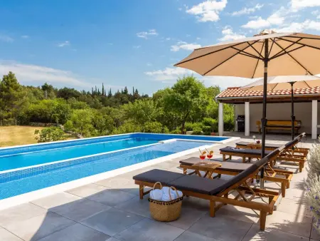 Villa Casa di Pietra – Maison 8 pers. avec piscine