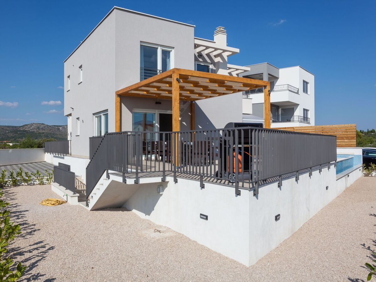 Villa Lomari : maison 12 personnes, piscine privée à Brodarica - Photo 7