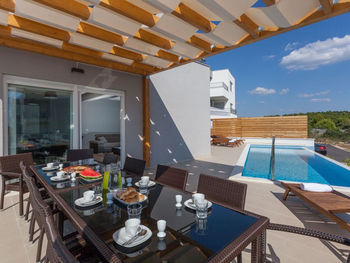 Villa Lomari : maison 12 personnes, piscine privée à Brodarica - Photo 10