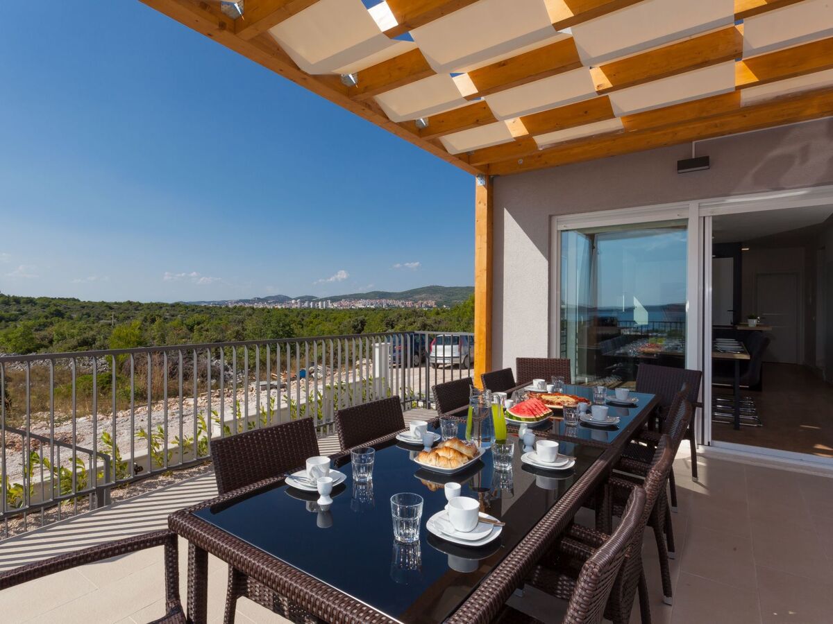 Villa Lomari : maison 12 personnes, piscine privée à Brodarica - Photo 11