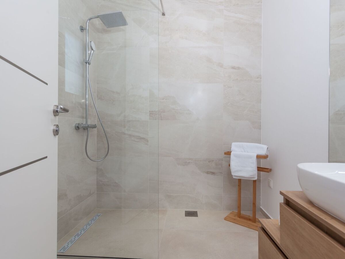 Villa Lomari : maison 12 personnes, piscine privée à Brodarica - Photo 44