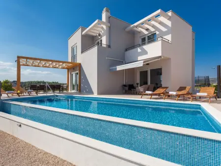 Location maison à Brodarica