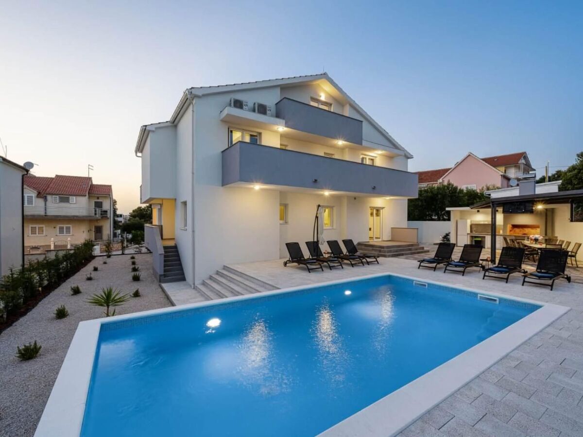 Villa Amaris, 6 chambres avec piscine chauffée à 100 m de la plage - Photo 2