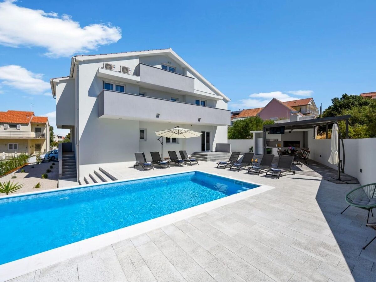 Villa Amaris, 6 chambres avec piscine chauffée à 100 m de la plage - Photo 3