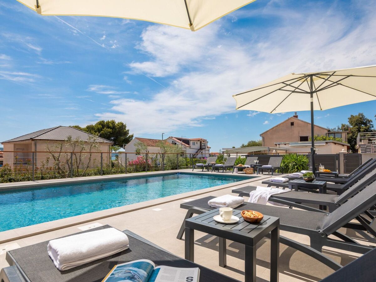 Villa Bianca Šibenik – Maison 12 pers., piscine chauffée, plage 50m - Photo 9
